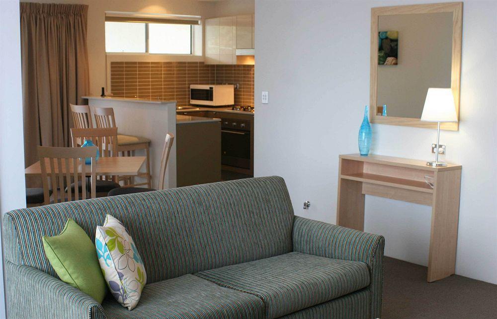 Quality Suites Pioneer Sands Wollongong Esterno foto