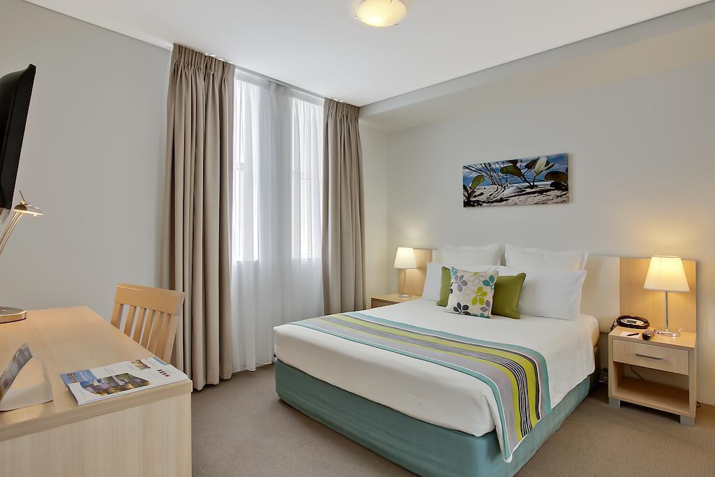 Quality Suites Pioneer Sands Wollongong Esterno foto