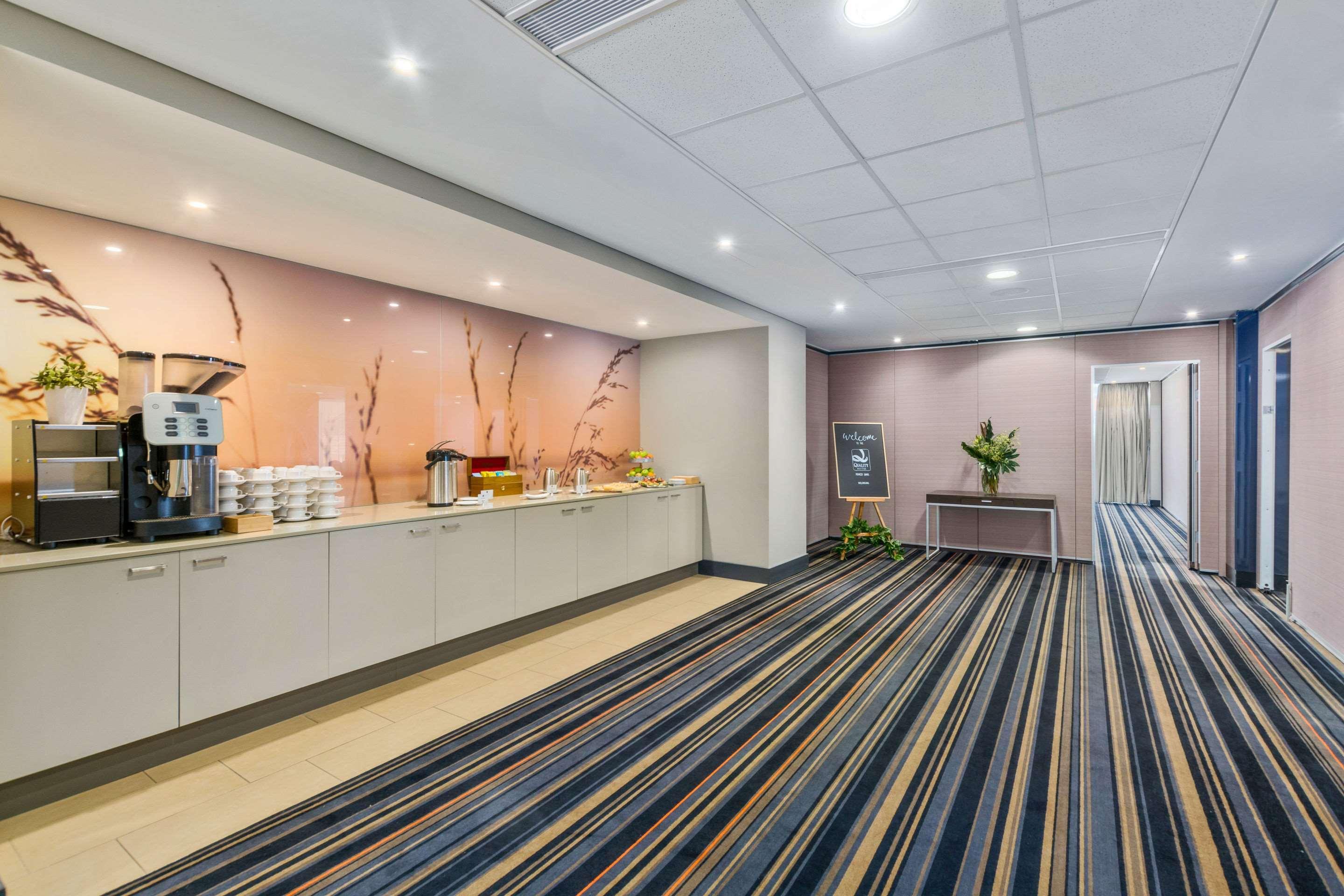 Quality Suites Pioneer Sands Wollongong Esterno foto