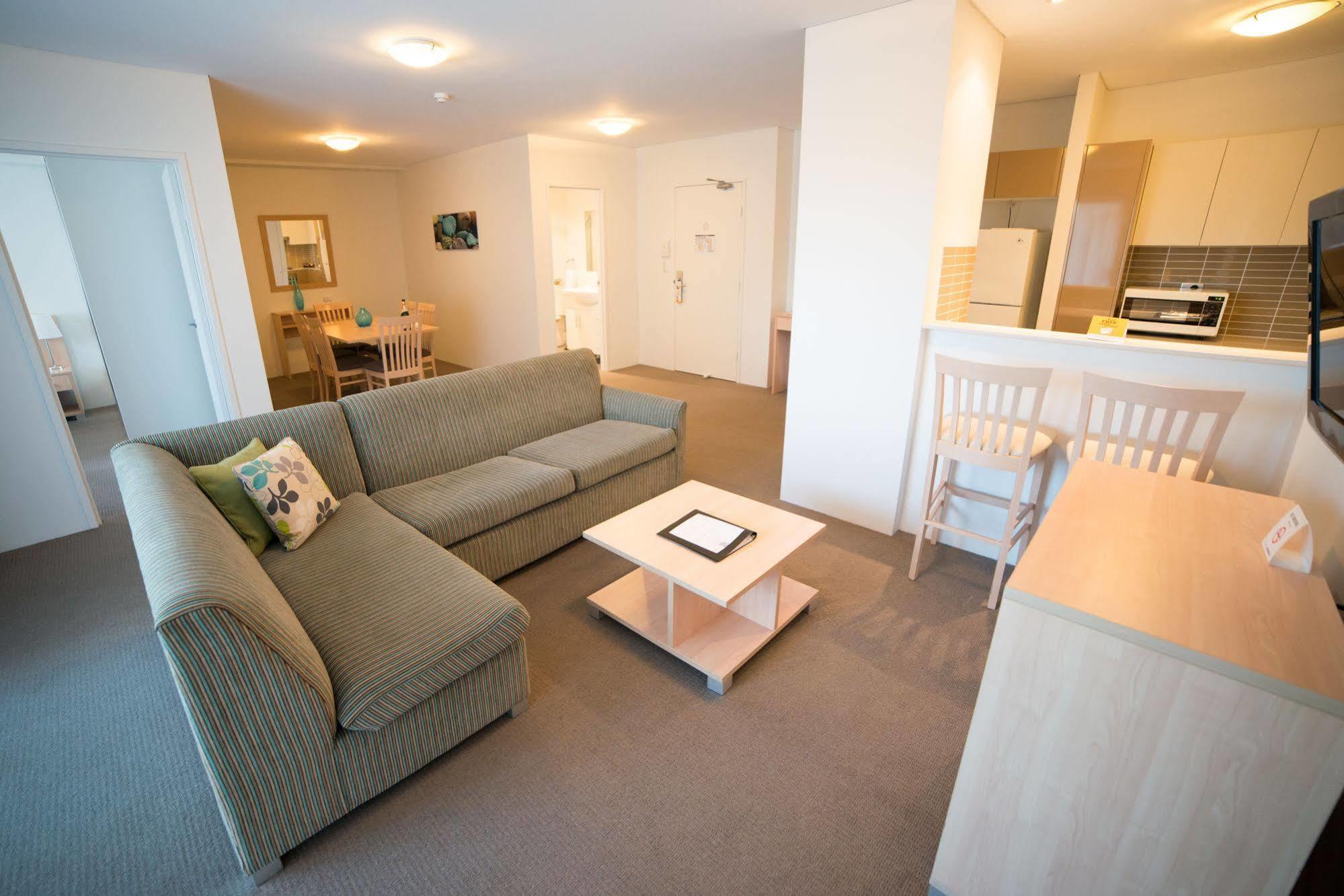 Quality Suites Pioneer Sands Wollongong Esterno foto