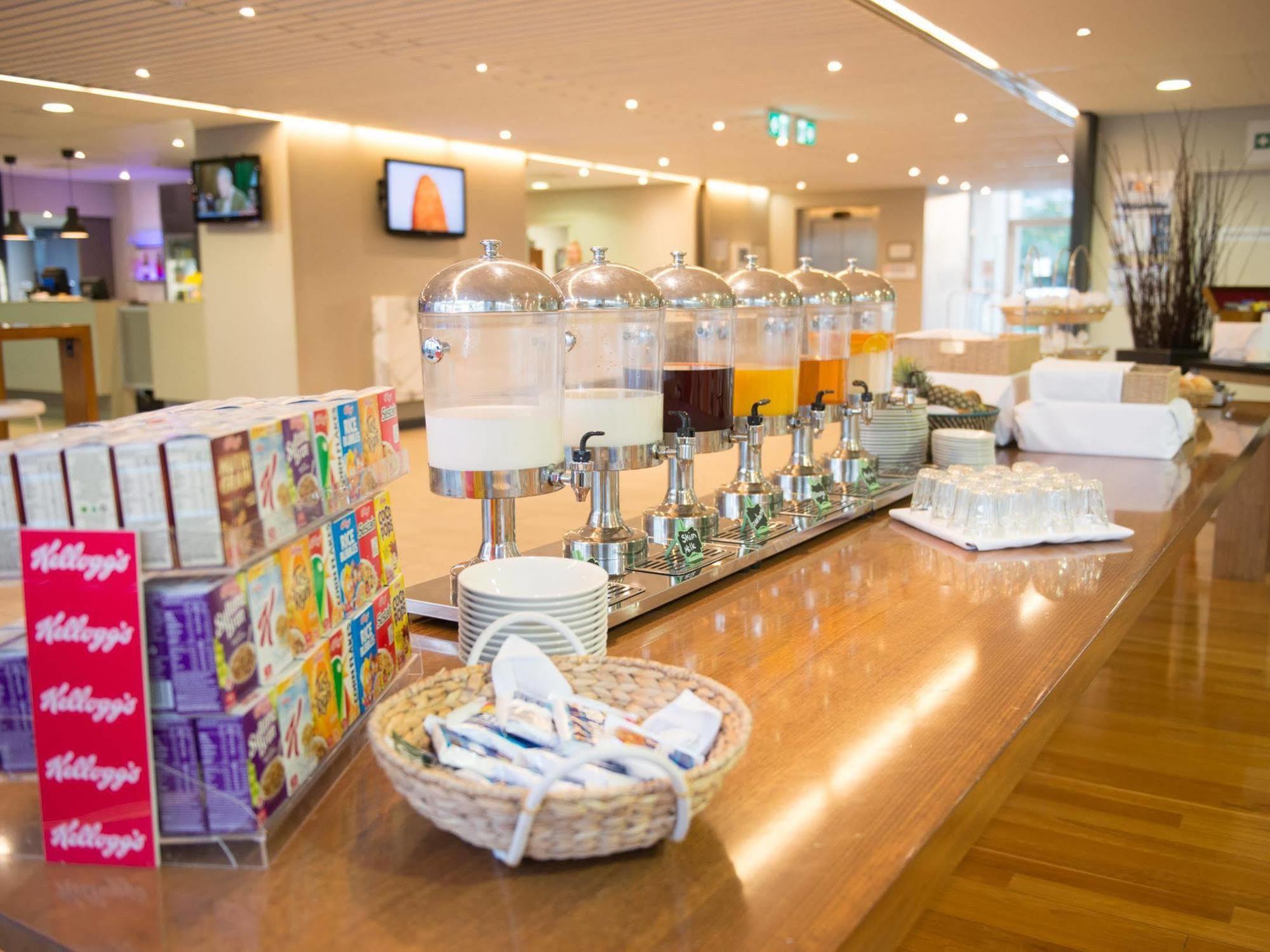Quality Suites Pioneer Sands Wollongong Esterno foto